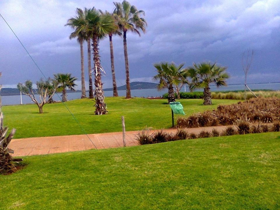Апартаменти Pret De La Corniche Надор Екстер'єр фото